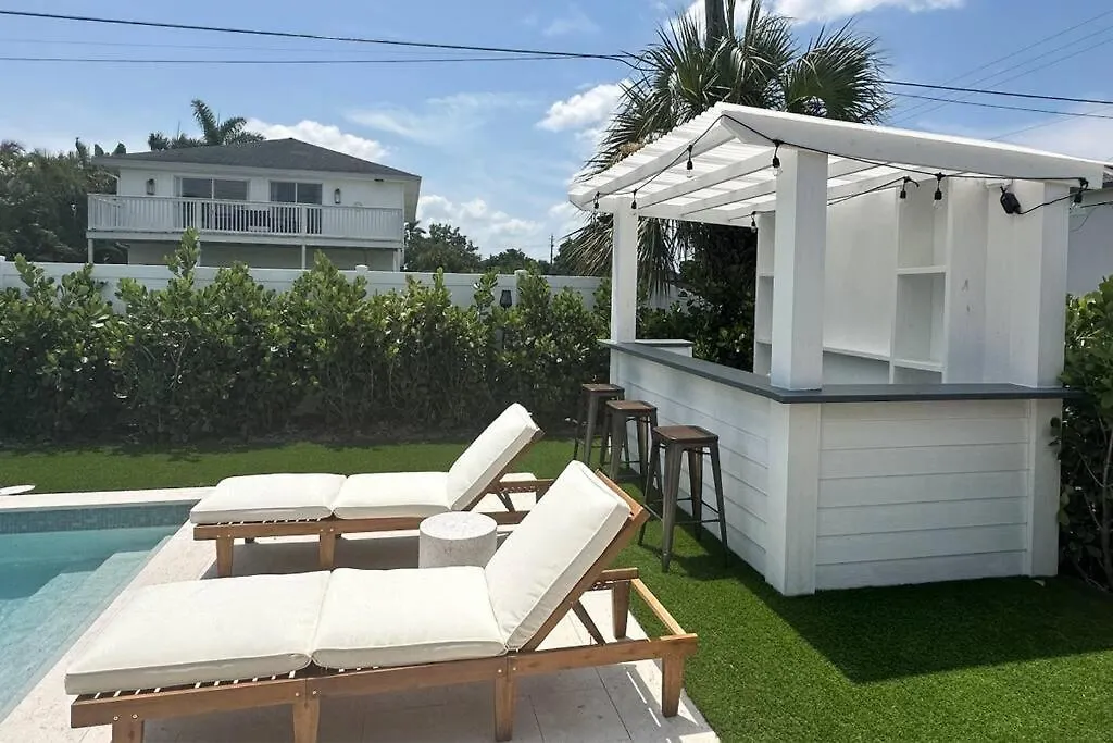 Luxury Orange Blossom Oasis 4-3 Tiki Bar