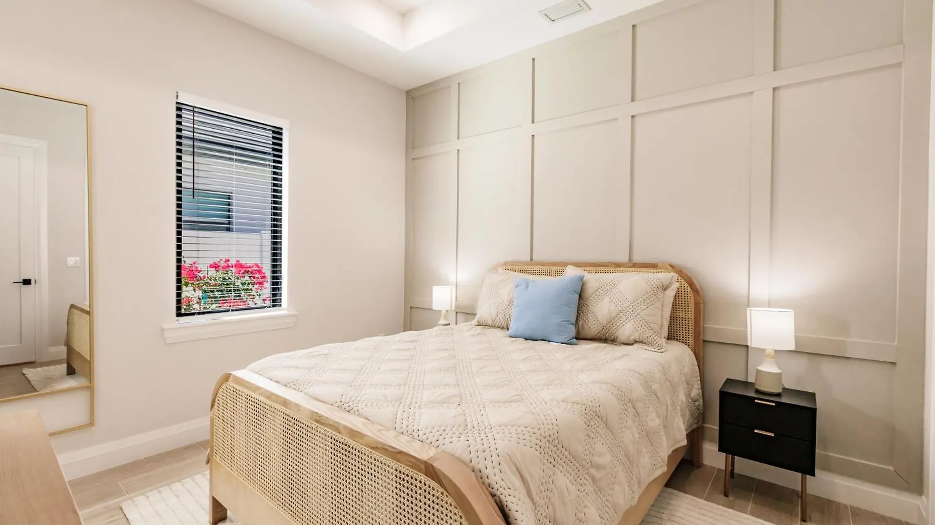 Luxe Coastal Getaway Vanderbilt 度假居
