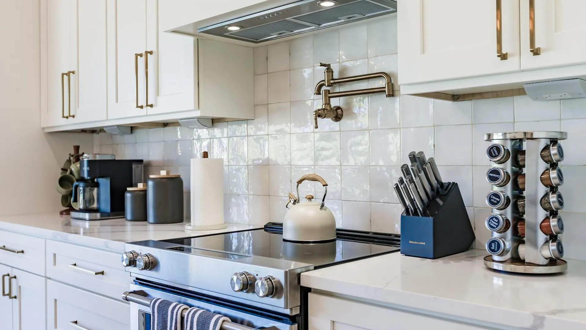 Luxe Coastal Getaway Vanderbilt * North Naples