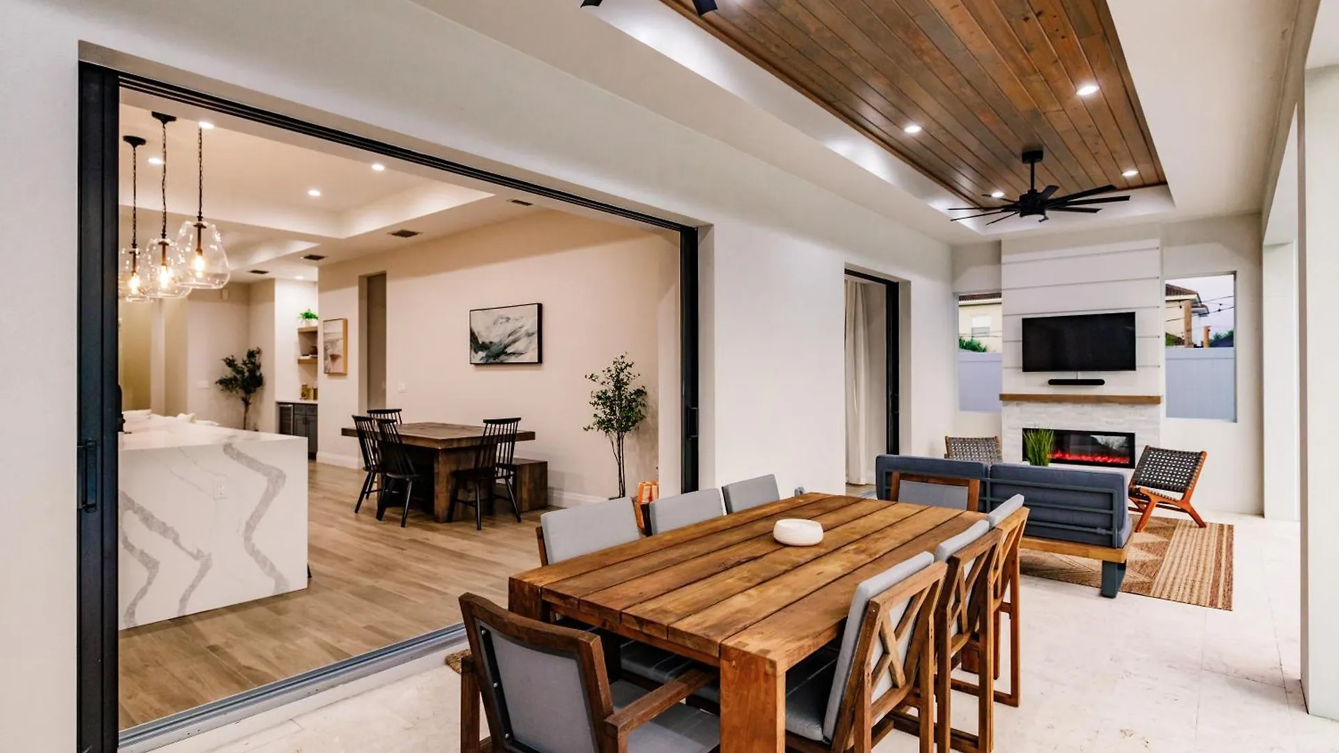 度假居 Luxury Orange Blossom Oasis 4-3 Tiki Bar *