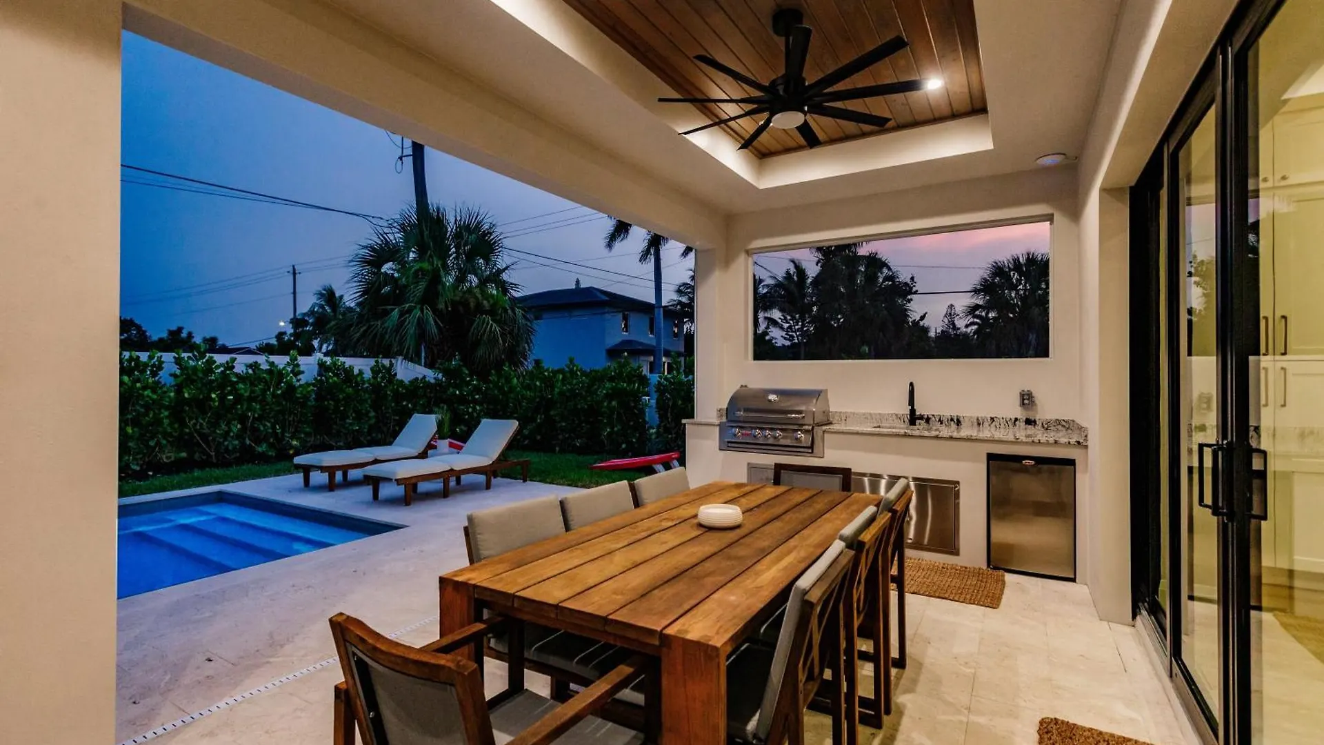 Luxury Orange Blossom Oasis 4-3 Tiki Bar 度假居