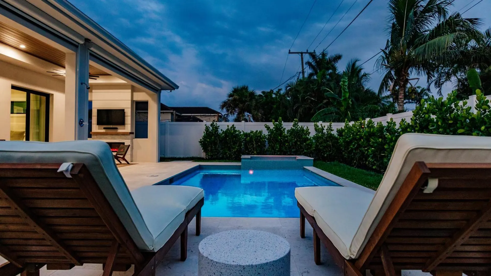 度假居 Luxury Orange Blossom Oasis 4-3 Tiki Bar