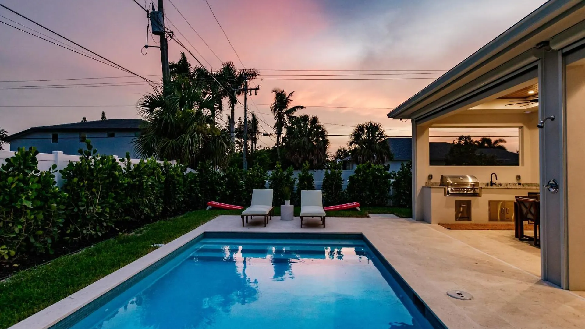 Luxury Orange Blossom Oasis 4-3 Tiki Bar 度假居 *