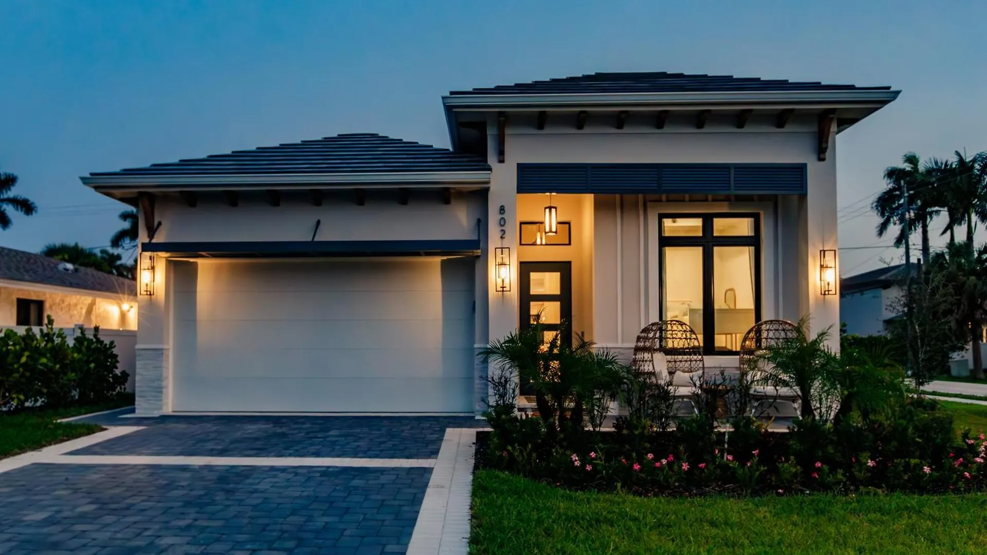 Luxury Orange Blossom Oasis 4-3 Tiki Bar *