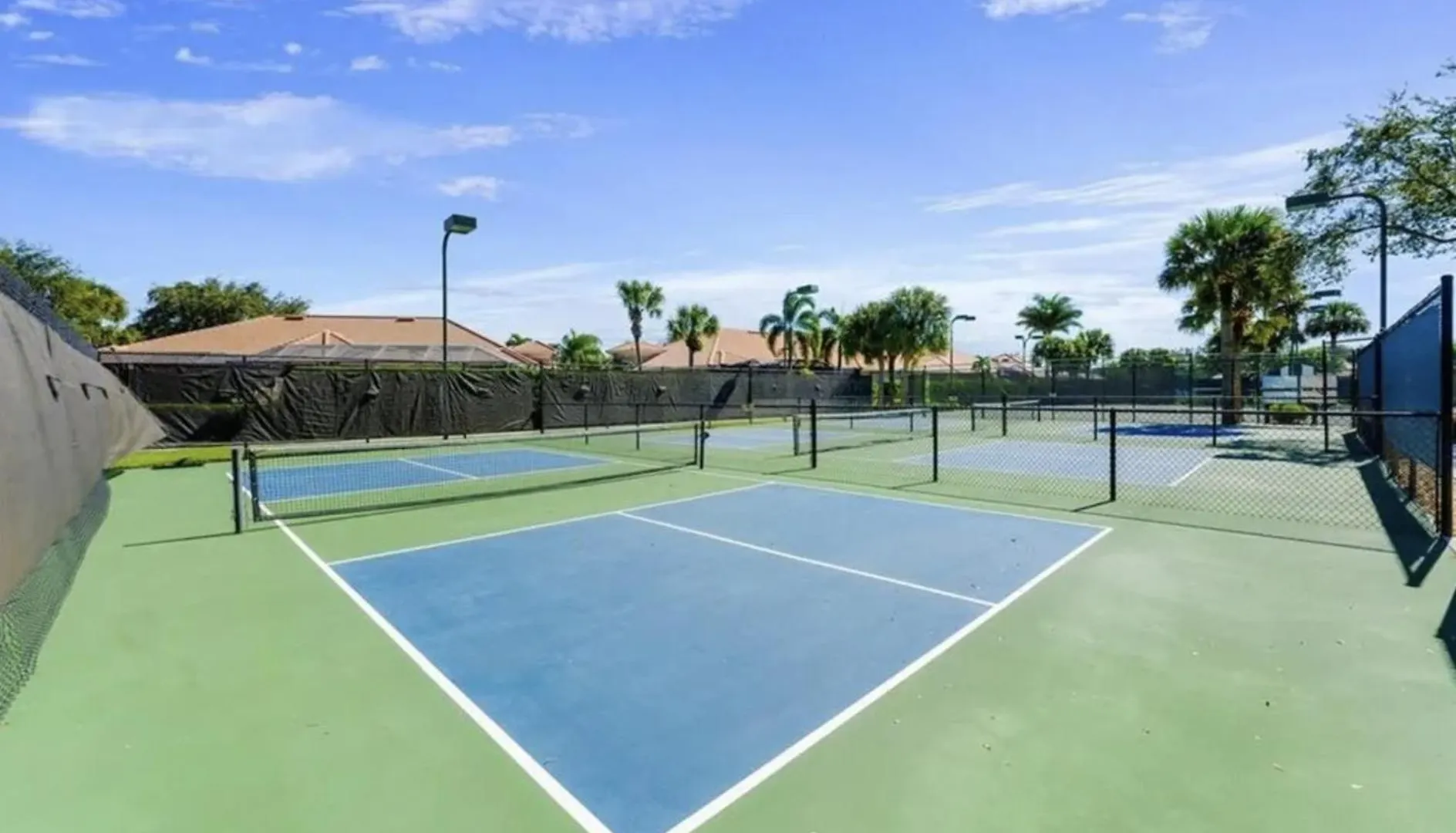 Holiday home 2 Bedroom First Floor Tennis, Bocce Pickleball And Championships *