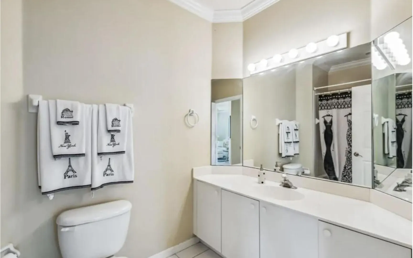 2 Bedroom First Floor Tennis, Bocce Pickleball And Championships Holiday home