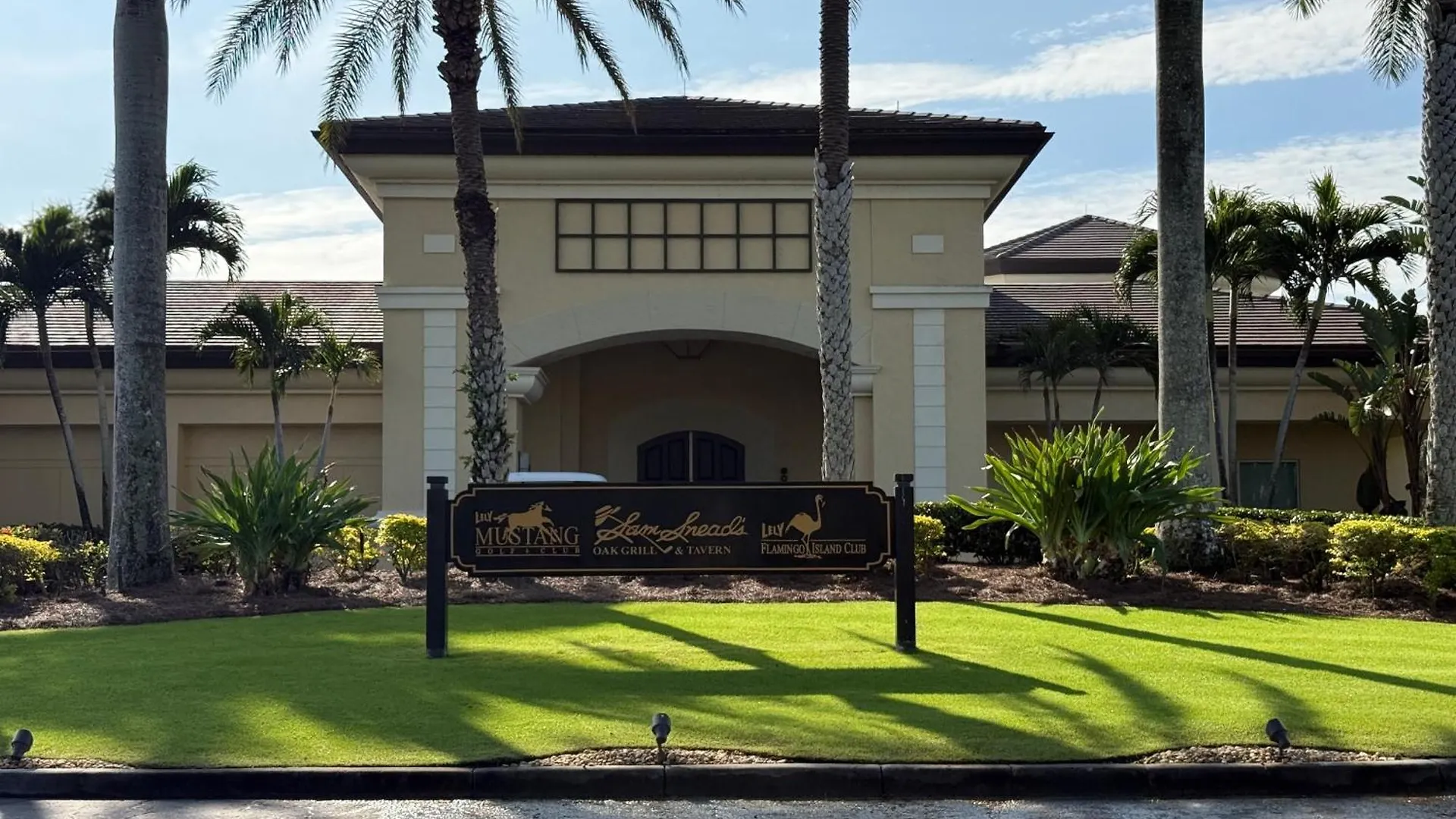 Spacious 2 Bedroom Lely Fl * North Naples