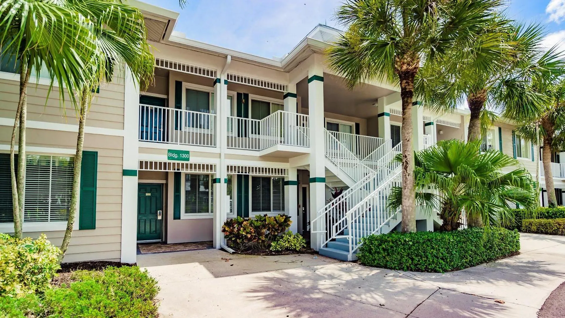 Stunning 3br With Tropical Views North Naples