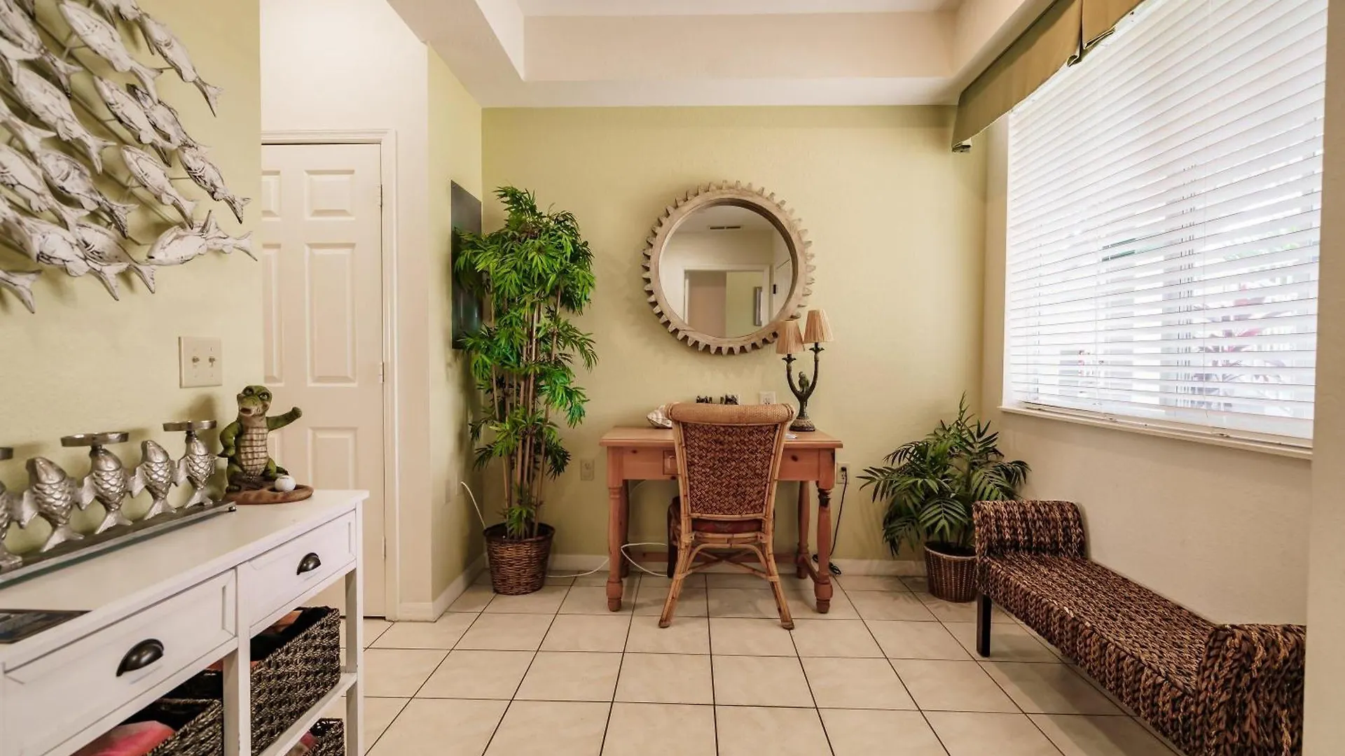 Stunning 3br With Tropical Views North Naples