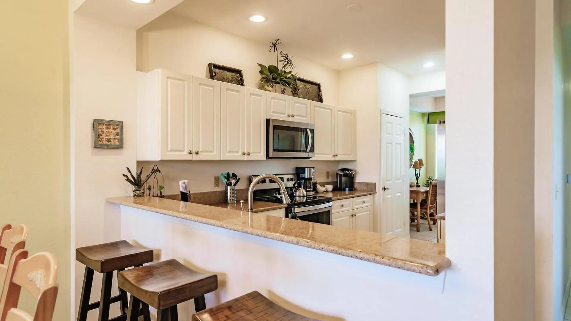 Nyaraló Stunning 3br With Tropical Views *