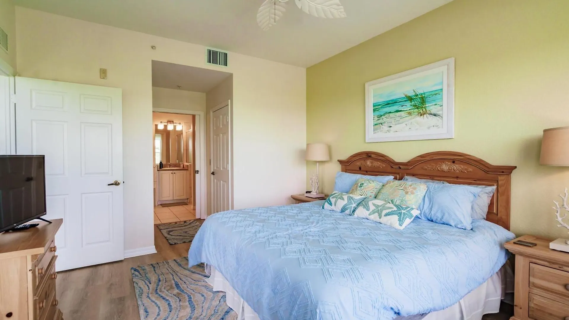 Stunning 3br With Tropical Views *