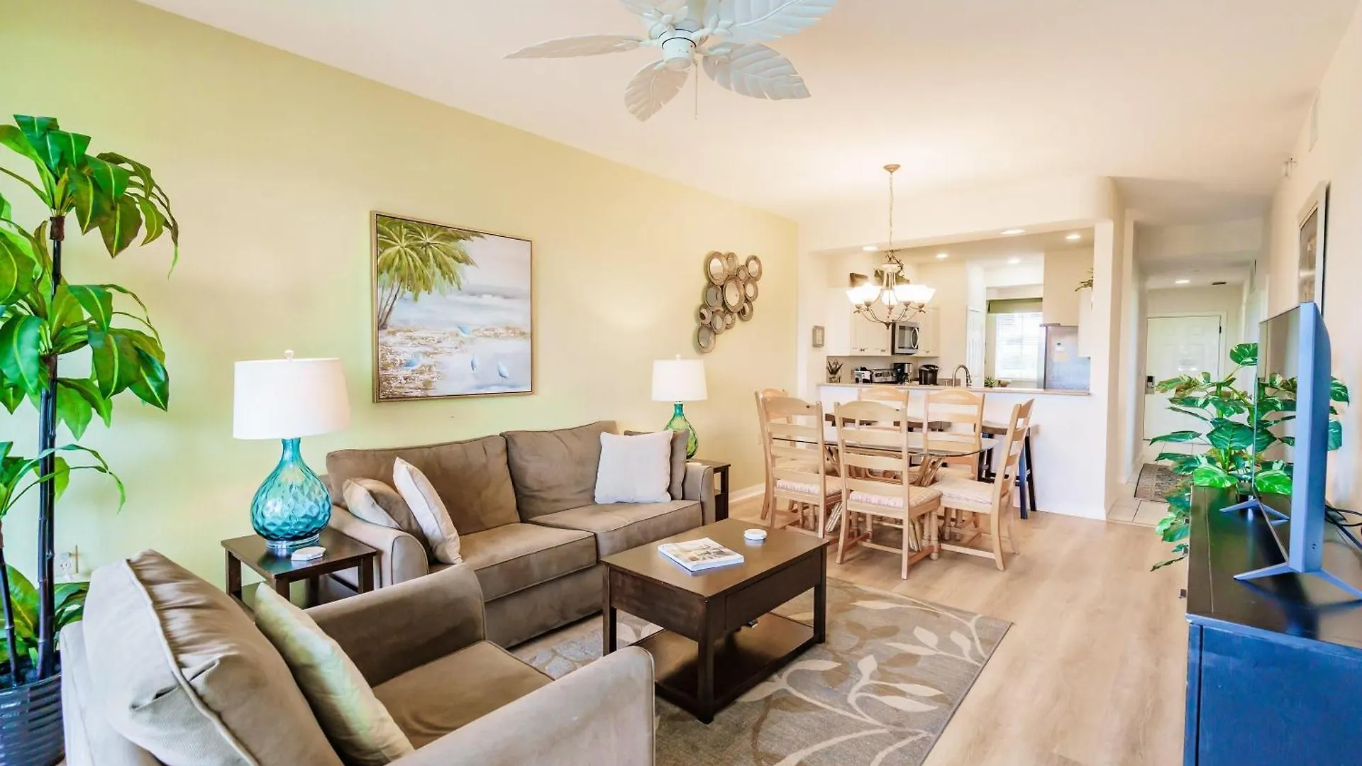 Nyaraló Stunning 3br With Tropical Views