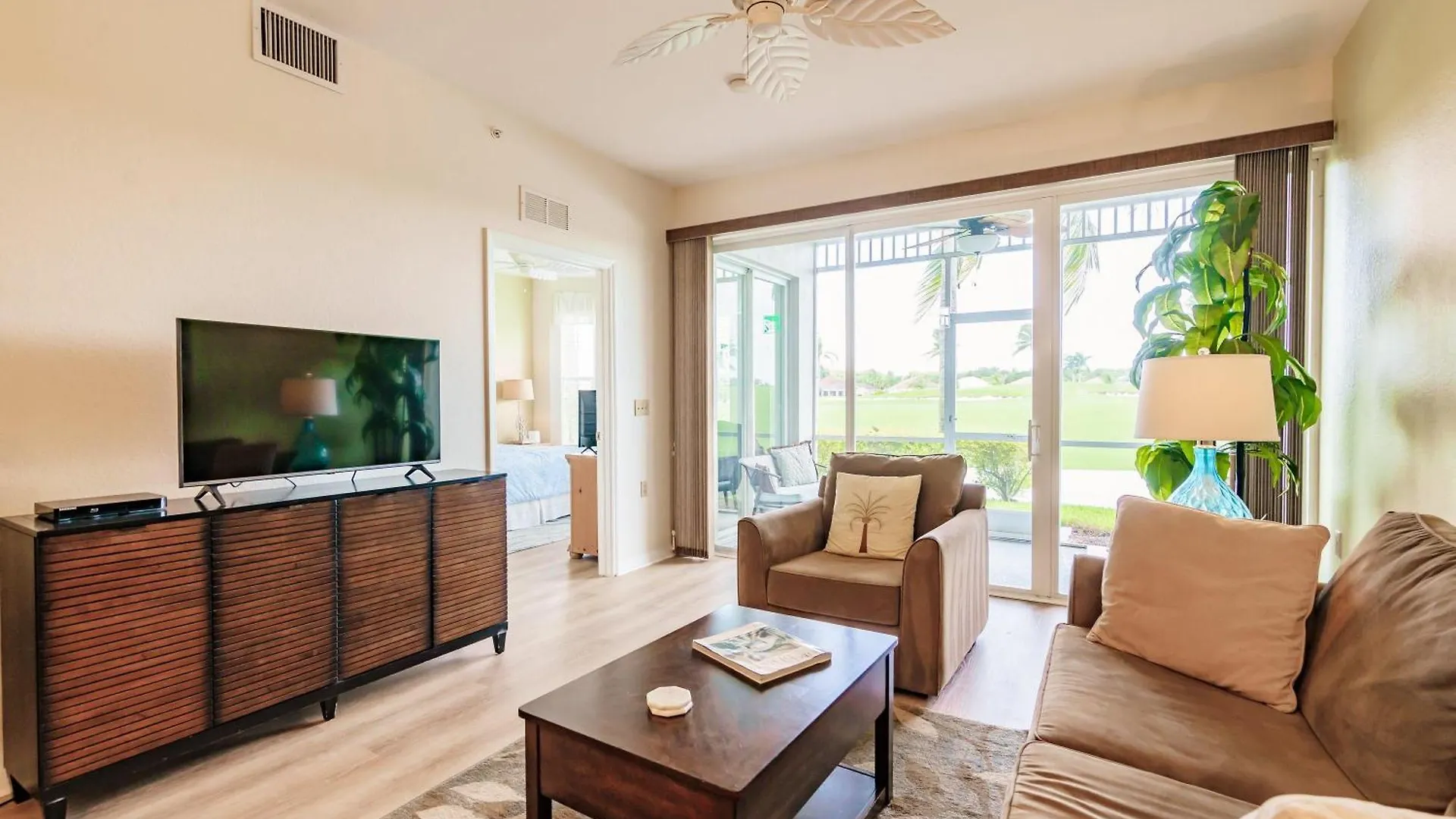 Stunning 3br With Tropical Views Nyaraló *