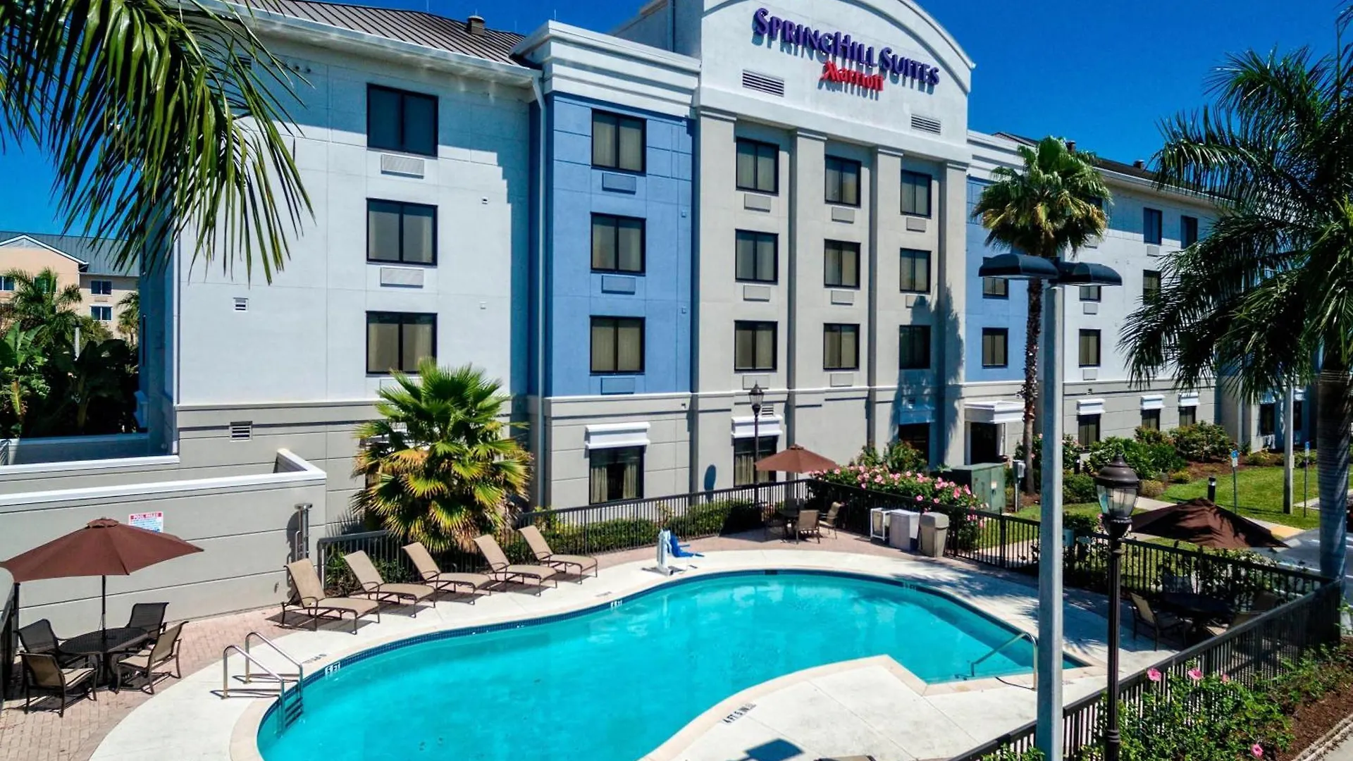 Hotel Springhill By Marriott 3*