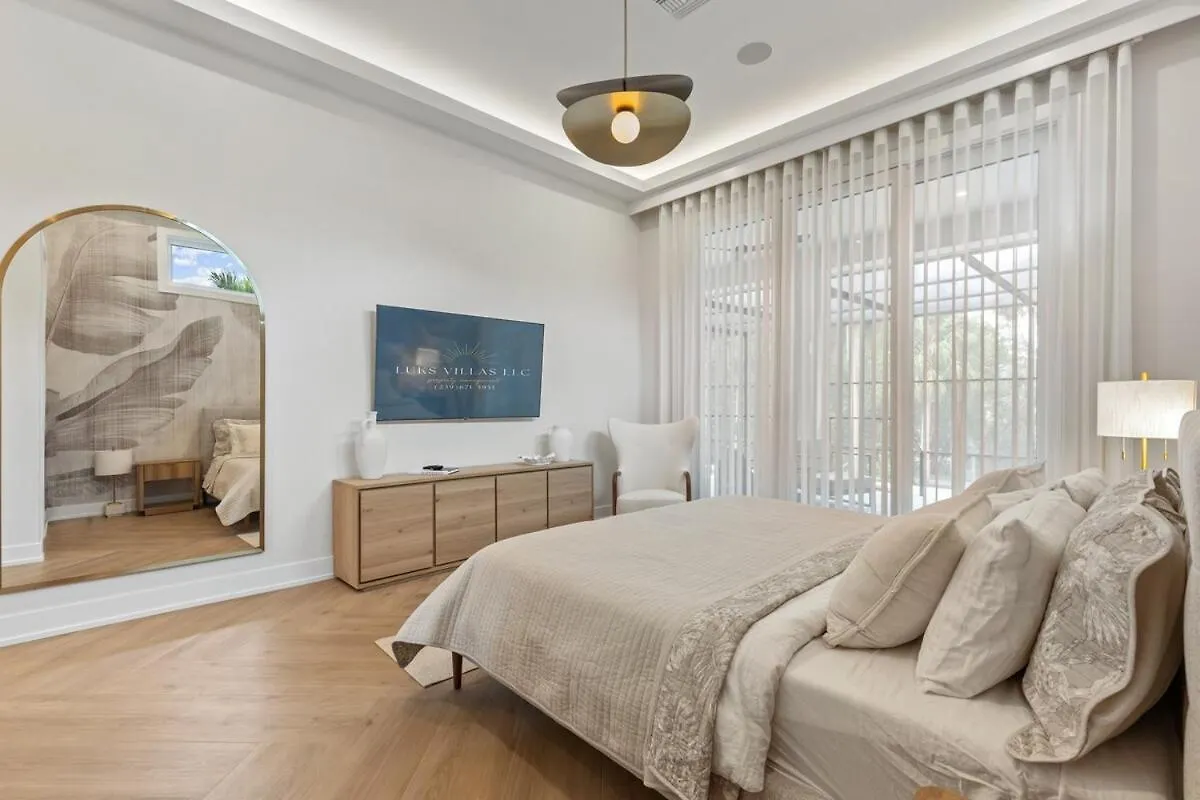 Luxurious Retreat!