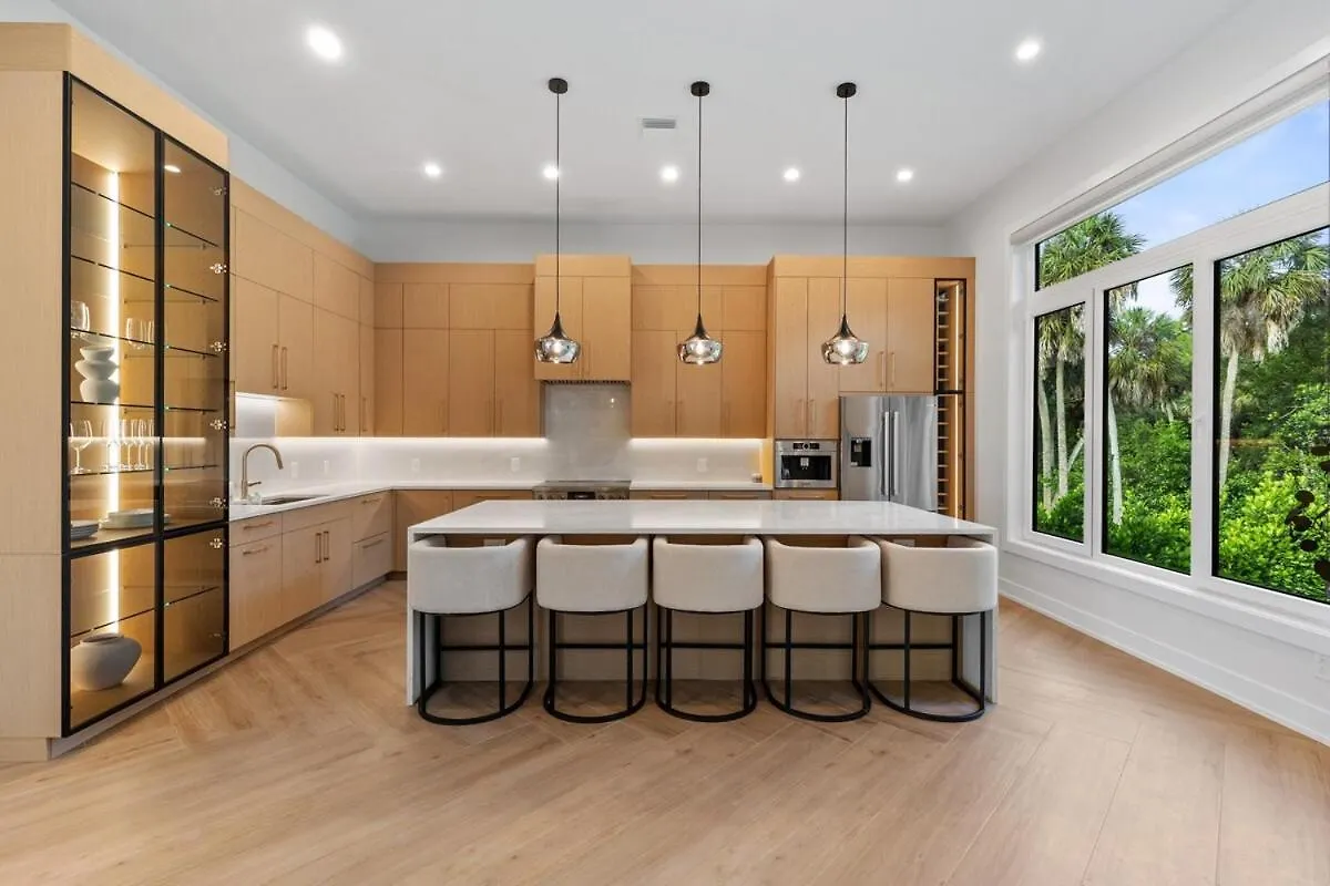 Luxurious Retreat! * North Naples