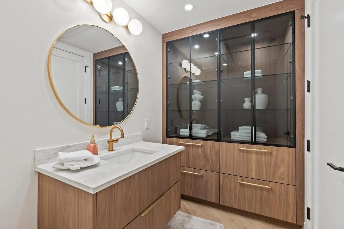 Luxurious Retreat! North Naples
