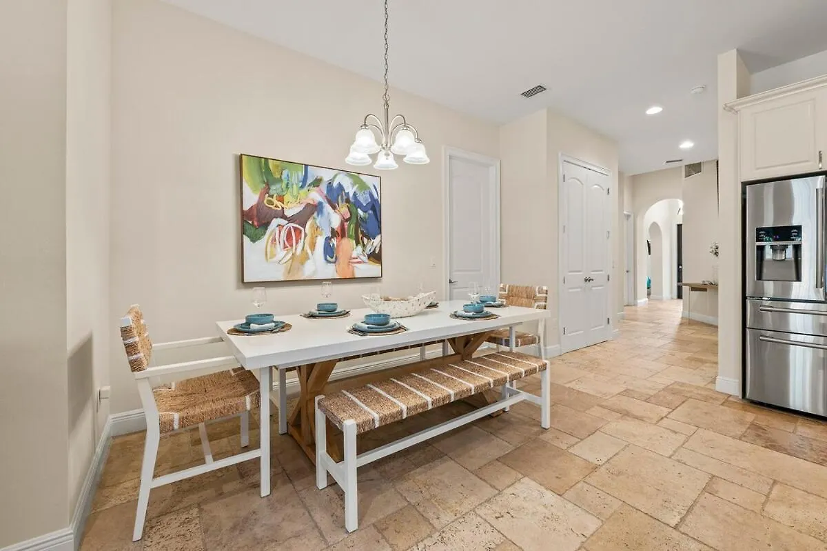 Luxe 1mile Vanderbilt Beach, Pool Bbq *