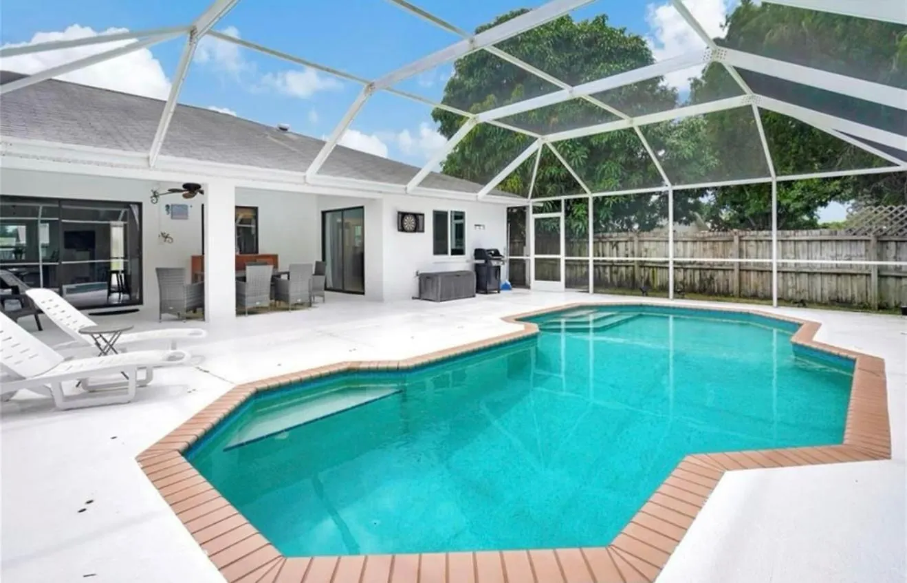 Lägenhet Pool House! North Naples