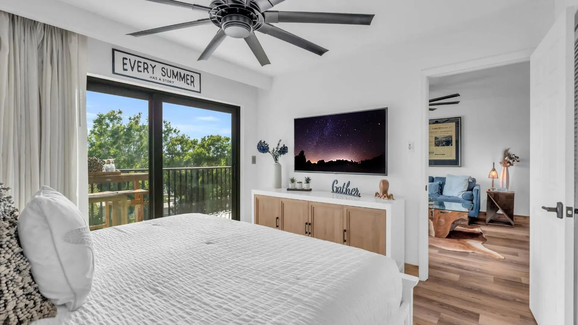 Remodeled Luxury With Views North Naples