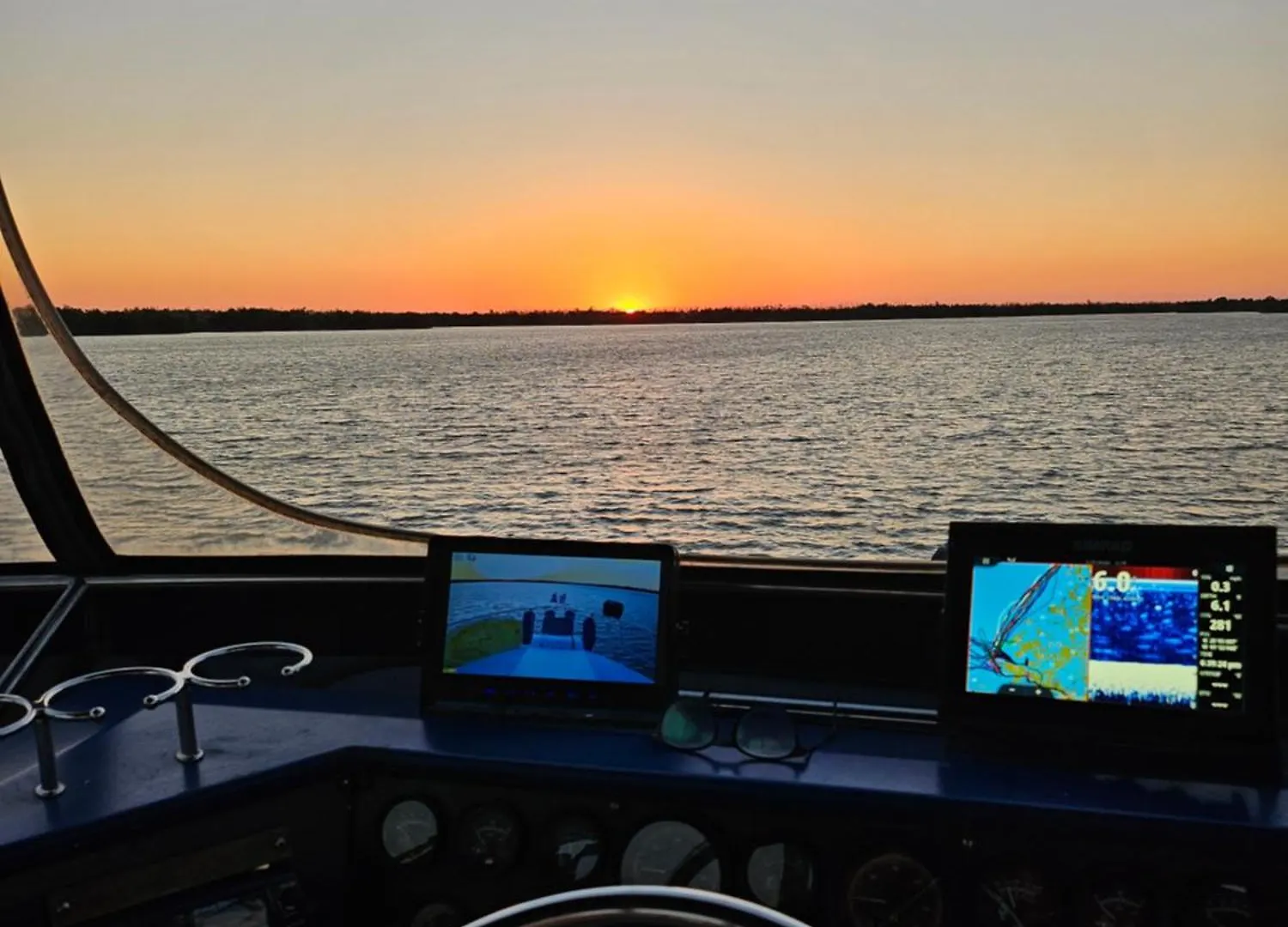 Comfort Zone Private Yacht Charter *