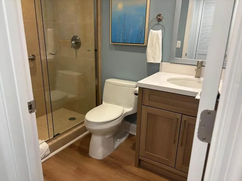 Charter Club Bay - Amazing Location And Amenities * North Naples