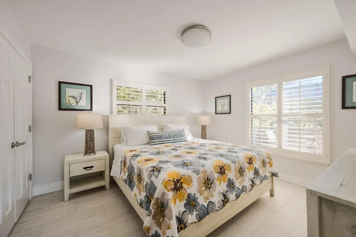 Lemarquis, Old Condo, Near Beach&downtown * North Naples