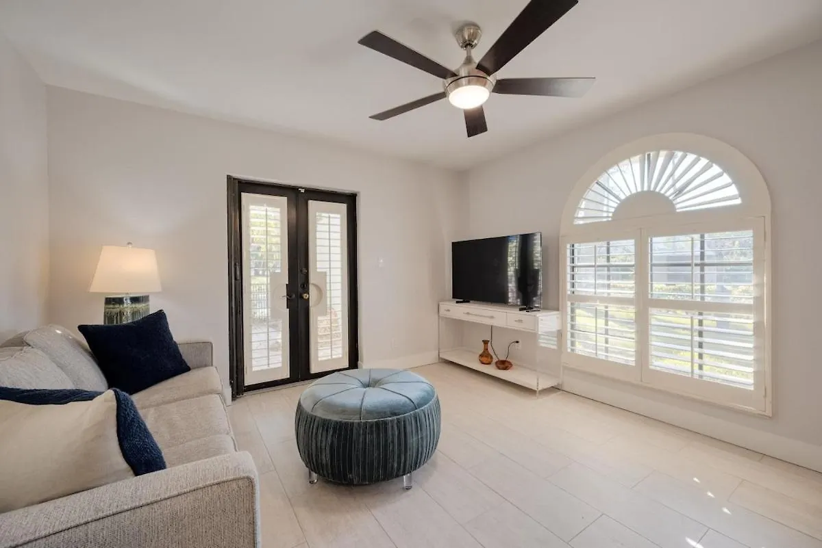 Lemarquis, Old Condo, Near Beach&downtown Apartman North Naples