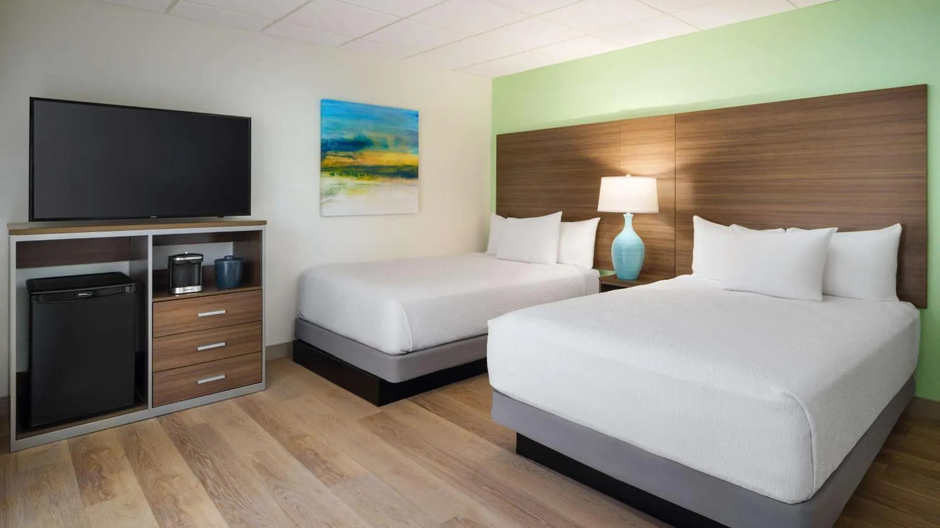Best Western & Hotel 3*