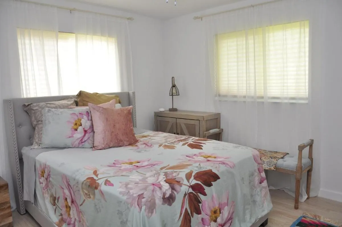 Contemporary 2 Bedroom Near 5th Ave & Mercato بيت للعطل
