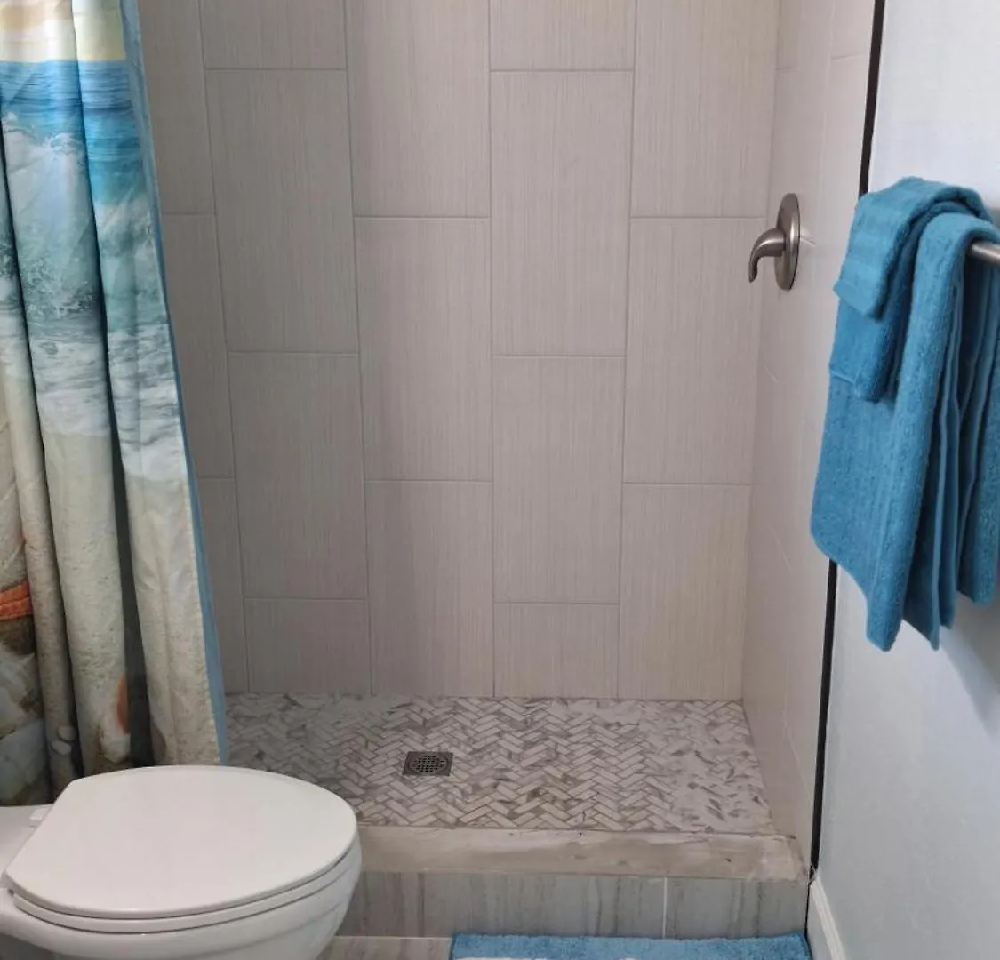 Getaway,walk Orbike To Beach,fenced For Doggie, Large Driveway North Naples