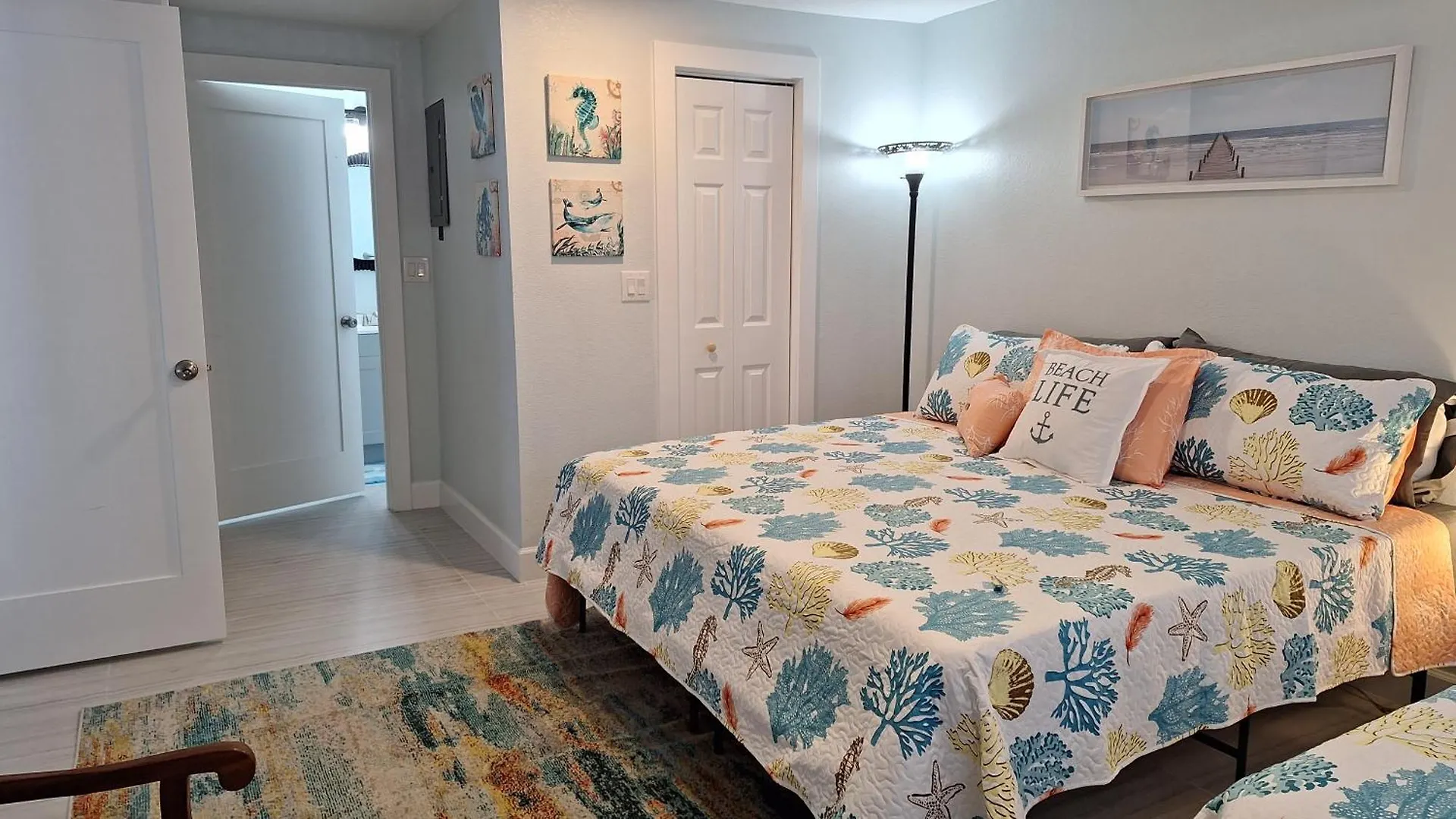 Apartamento Getaway,walk Orbike To Beach,fenced For Doggie, Large Driveway