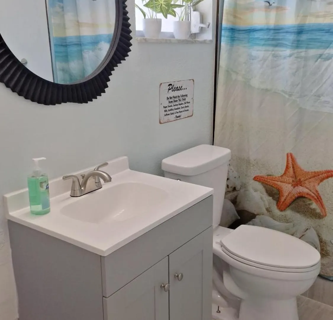 Getaway,walk Orbike To Beach,fenced For Doggie, Large Driveway
