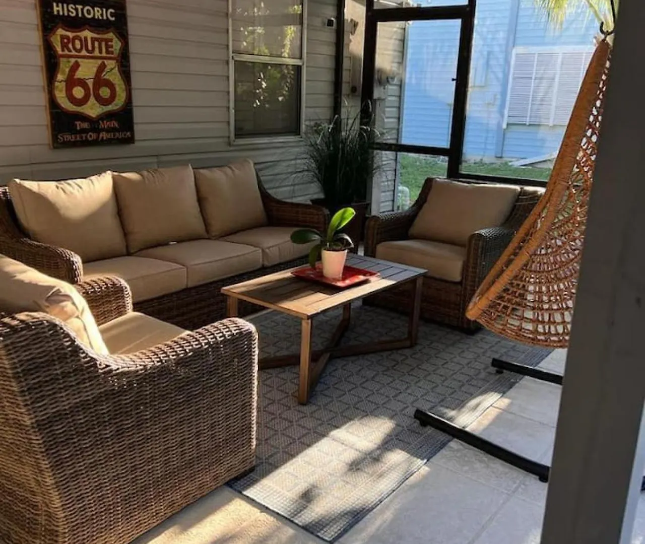 Private Pool Near 5th Ave Old And North Naples