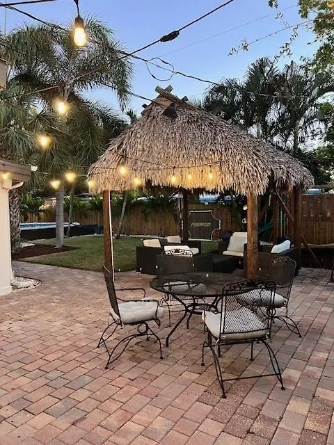 Paradise * North Naples