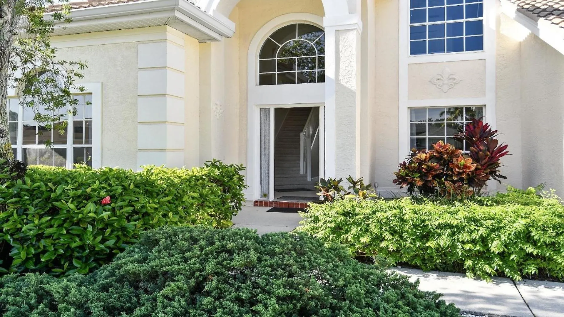 度假居 Mit Privatpool Fuer 8 Personen Ca 220 Qm In Naples, Florida Southwest Florida North Naples