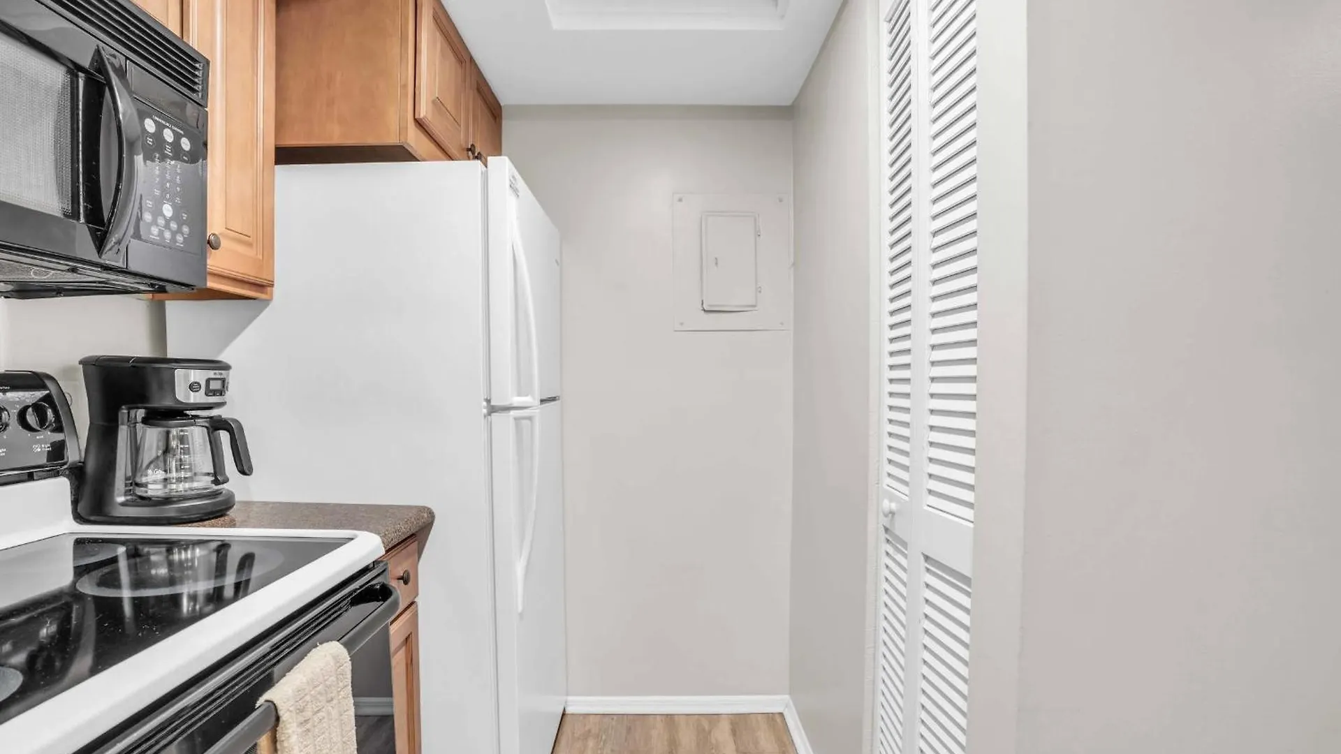 Nyaraló End Unit With Private Views North Naples
