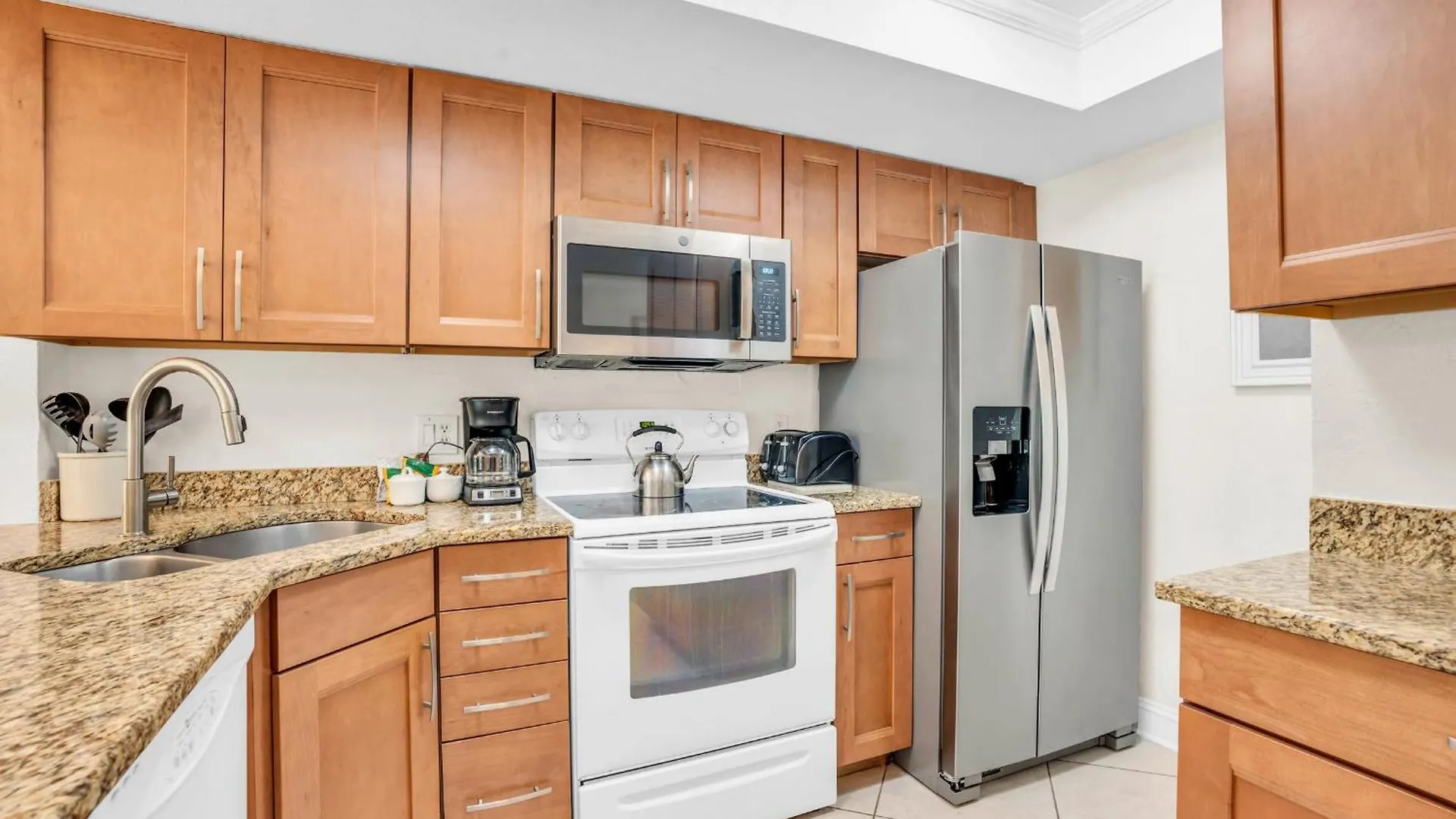 1st Floor With Views North Naples