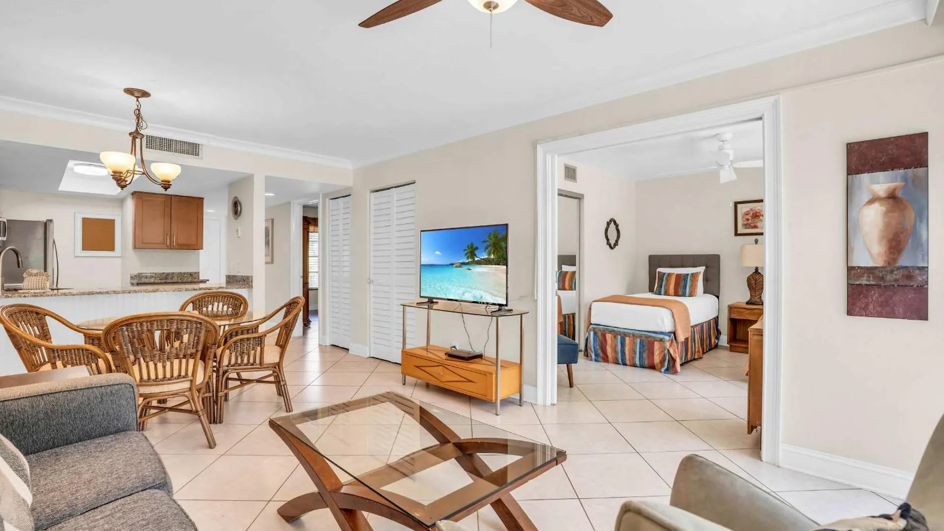 1st Floor With Views North Naples