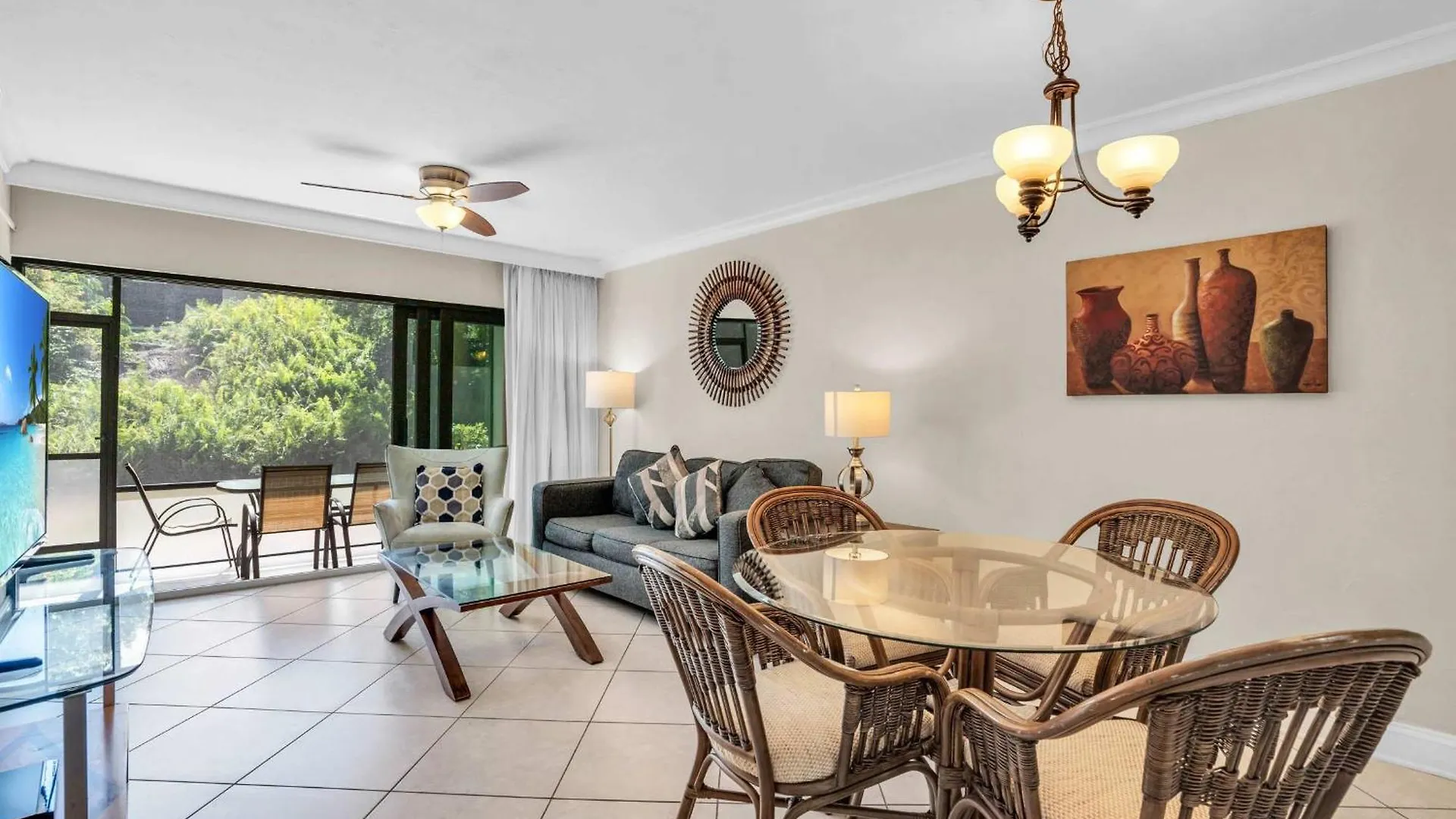Hébergement de vacances 1st Floor With Views *