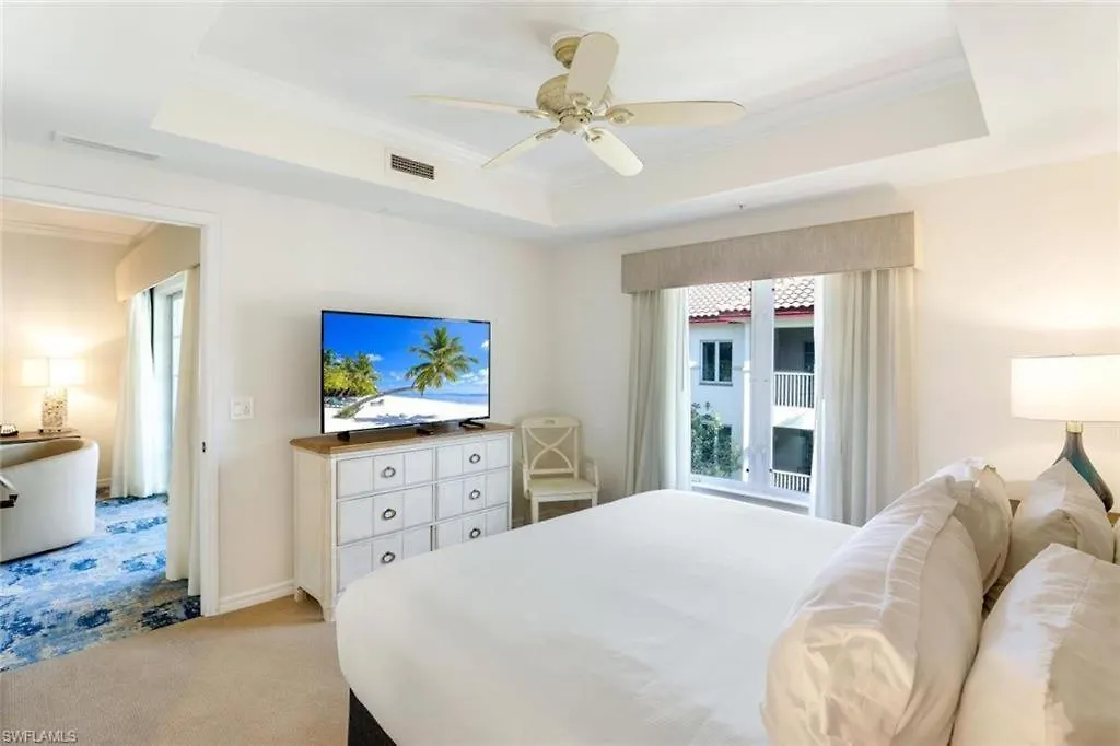 Bellasera Hotel North Naples