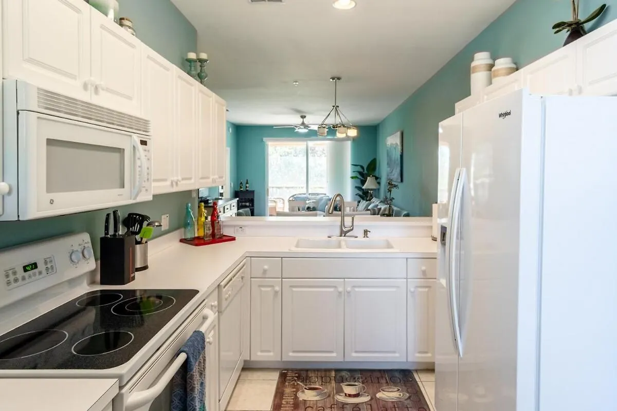 Apartment Golf, Pools, Hot Tub, Pickleball, Near Beaches Naples
