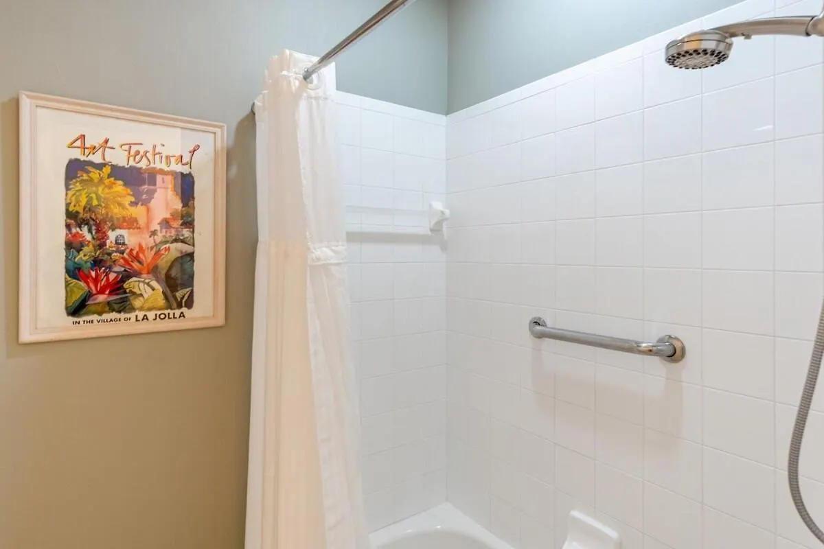 Golf, Pools, Hot Tub, Pickleball, Near Beaches Naples