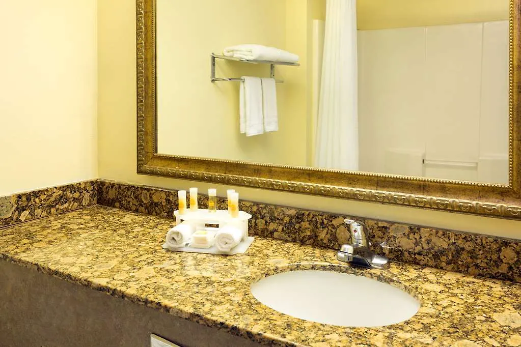 Express - South - I-75 By Ihg מלון North Naples