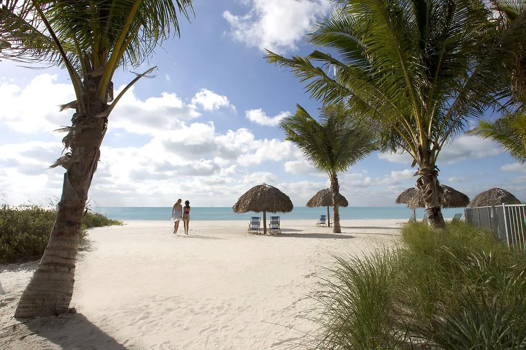Курортный комплекс Beach And Golf Club Нейплс