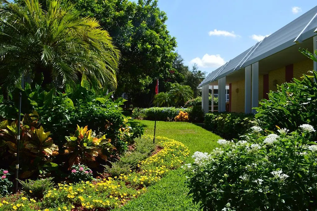 Collins 3* North Naples