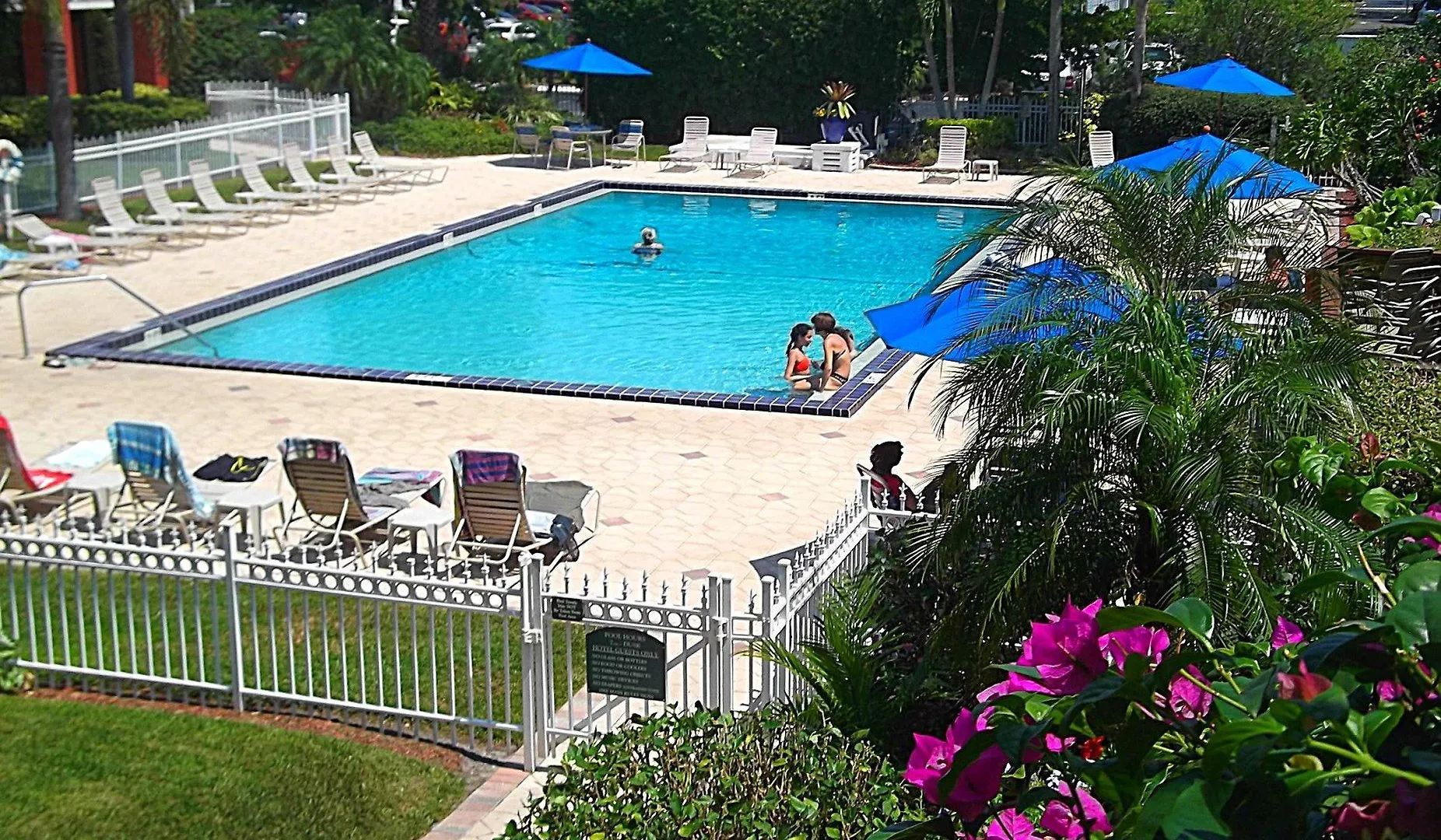 Collins 3* North Naples