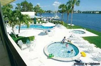 Hilton Vacation Club Charter Club Bay 3* North Naples
