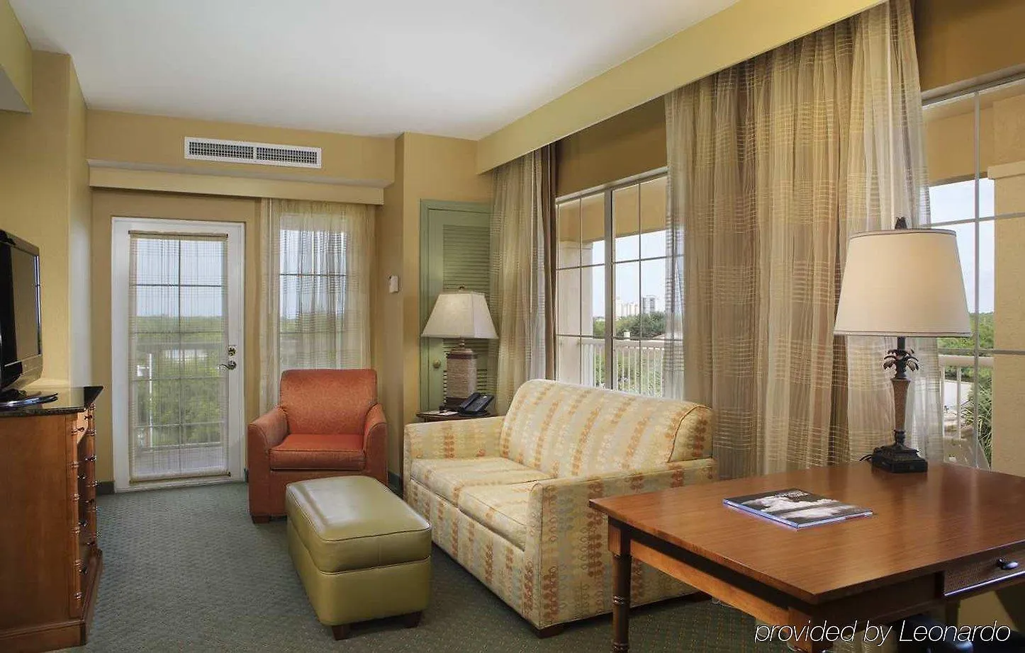 Doubletree By Hilton מלון