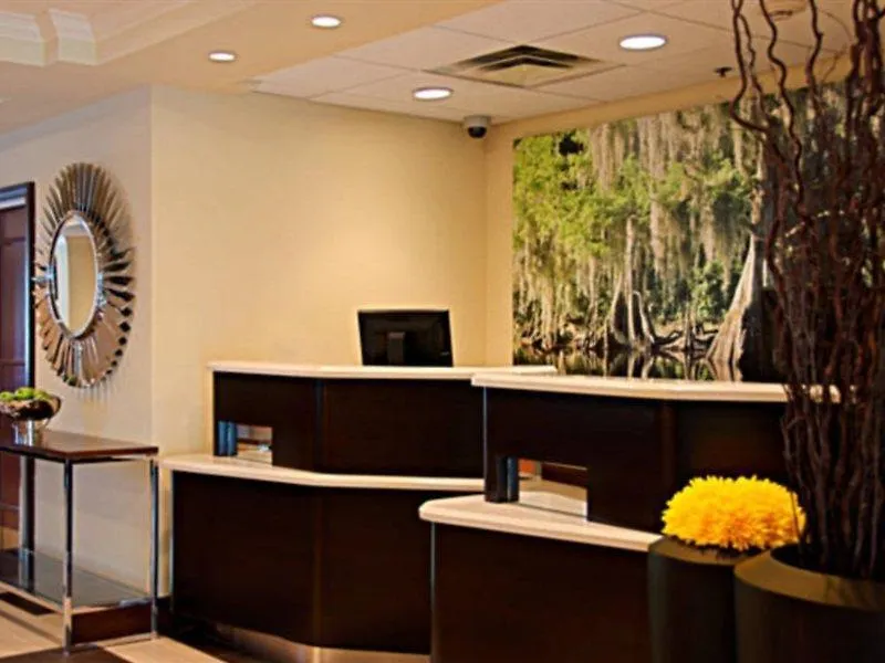 Courtyard By Marriott - North Naples